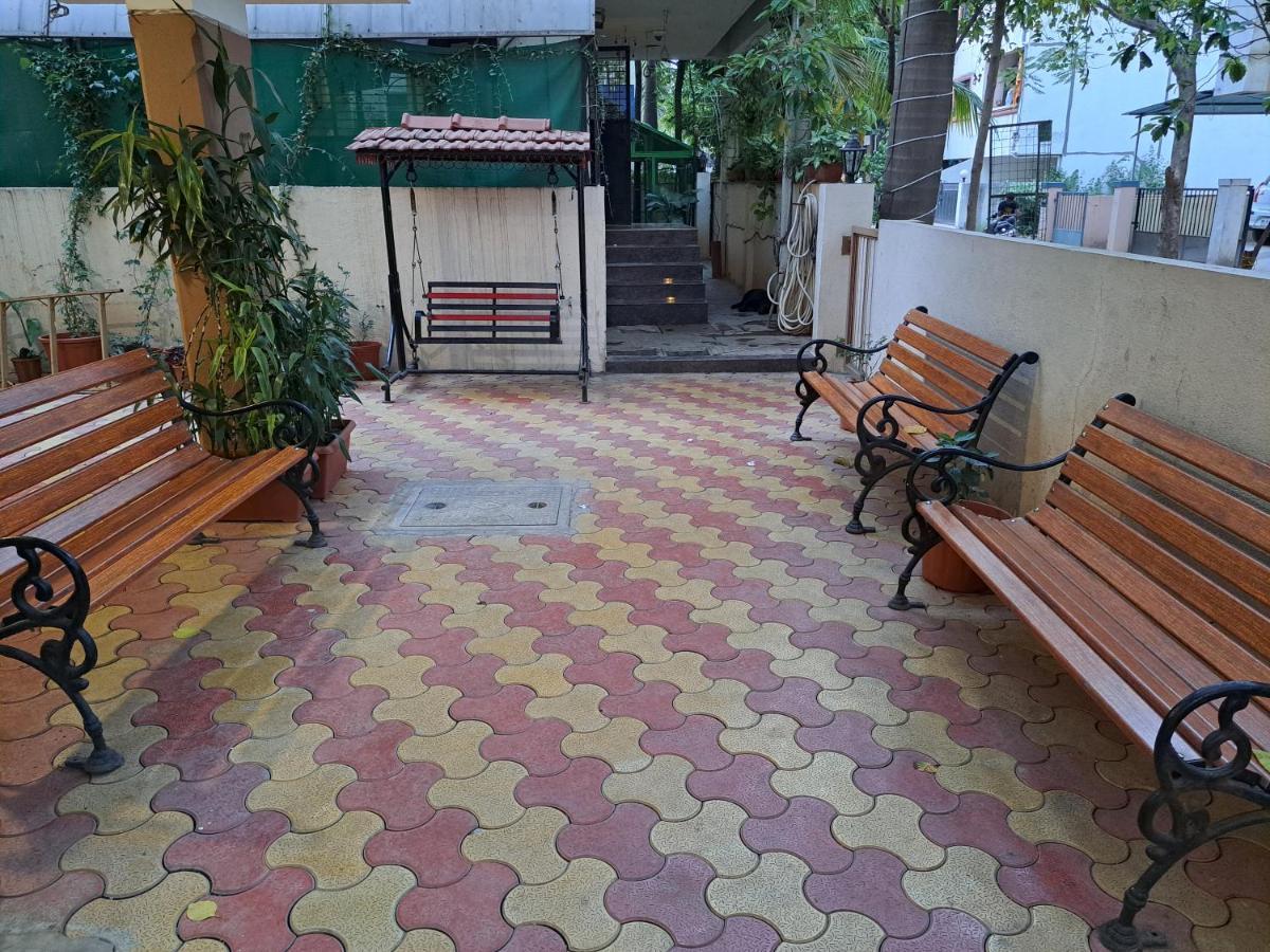 Hotel Bouquet Residency Nashik Exterior foto